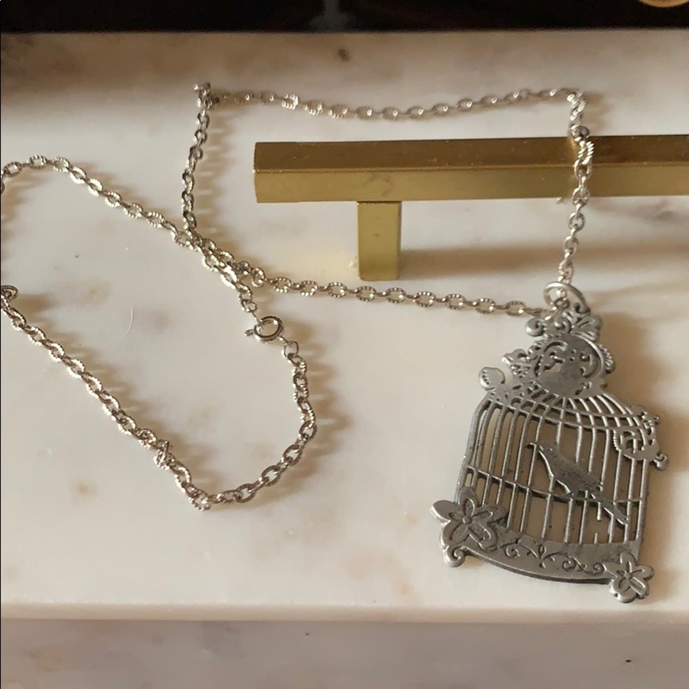Hot Topic | birdcage necklace